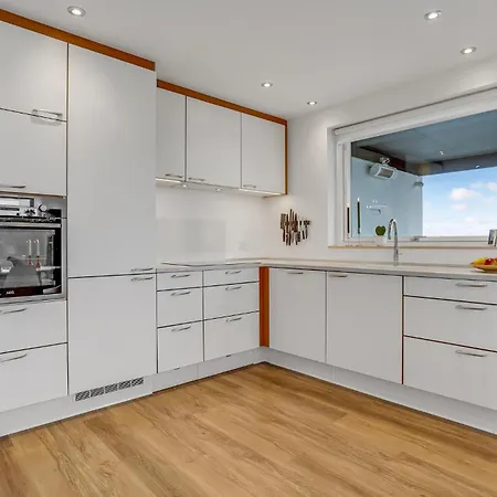 3 Bedroom Lovely In