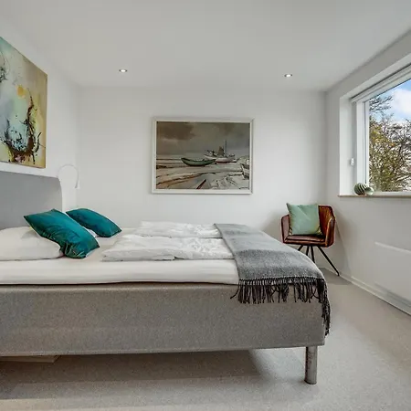 3 Bedroom Lovely In Σπίτι διακοπών *